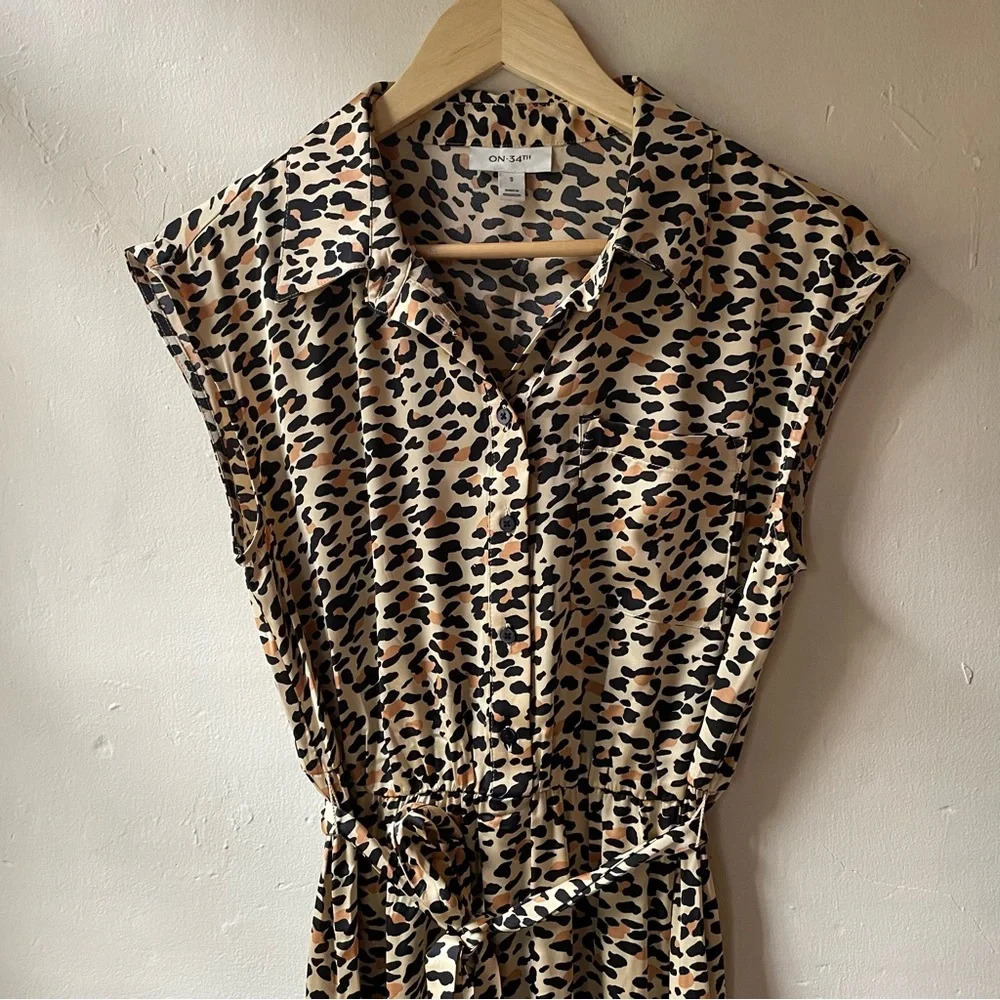 Macys On 34th Satin Leopard Print Collared Shirt … - image 1